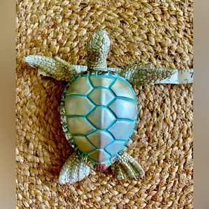 NWT-Nauti Sea Turtle Brilliant Silver & Turquoise Trinket/Ring Box. BEA43689-BLS